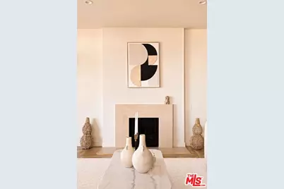 10560 Wilshire Blvd #404, Los Angeles, CA 90024 - Photo 9