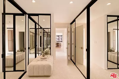 10560 Wilshire Blvd #404, Los Angeles, CA 90024 - Photo 25
