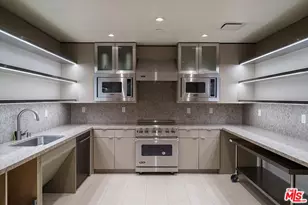 10560 Wilshire Blvd, Los Angeles, CA 90024 - Photo 43