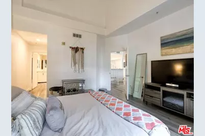 4477 Woodman Ave #304, Sherman Oaks, CA 91423 - Photo 19