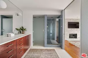 49 Brooks Ave, Venice, CA 90291 - Photo 11