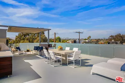 49 Brooks Ave, Venice, CA 90291 - Photo 21
