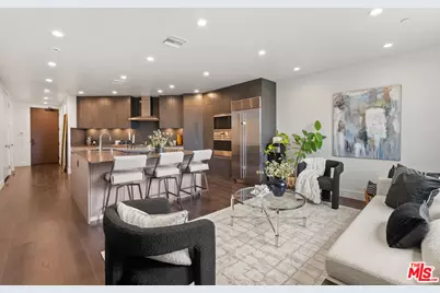 724 N Croft Ave #301, Los Angeles, CA 90069 - Photo 3