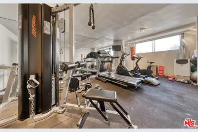 11970 Montana Ave #308, Los Angeles, CA 90049 - Photo 27