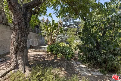 1627 Fargo St, Los Angeles, CA 90026 - Photo 19