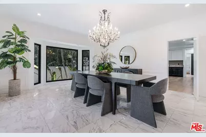 701 Trenton Dr, Beverly Hills, CA 90210 - Photo 11