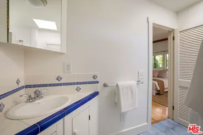 428 Norwich Dr, West Hollywood, CA 90048 - Photo 31