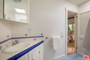 428 Norwich Dr, West Hollywood, CA 90048 - Photo 31