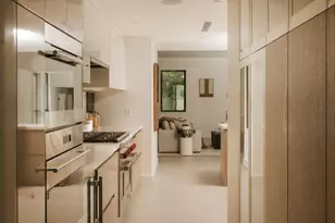 218 Alta Ave, Santa Monica, CA 90402 - Photo 11