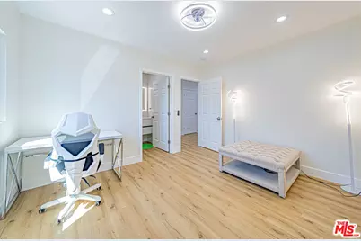 5633 La Mirada Ave, Los Angeles, CA 90038 - Photo 23