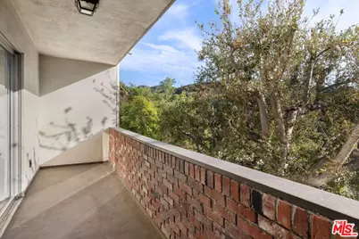 1935 Alpha Rd #323, Glendale, CA 91208 - Photo 7