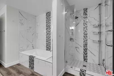 810 S Lucerne Blvd #203, Los Angeles, CA 90005 - Photo 13