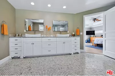 3177 Hutton Dr, Beverly Hills, CA 90210 - Photo 43