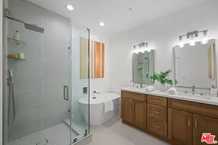 11115 Acama St, Studio City, CA 91602 - Photo 9