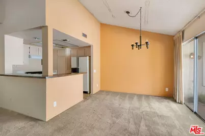 17105 Palisades Cir, Pacific Palisades, CA 90272 - Photo 11