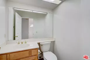 22303 Golden Canyon Cir, Chatsworth, CA 91311 - Photo 23