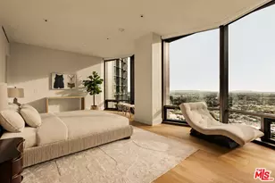 211 W Elm Ct, Los Angeles, CA 90067 - Photo 15