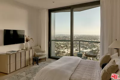 211 W Elm Ct #21A, Los Angeles, CA 90067 - Photo 11