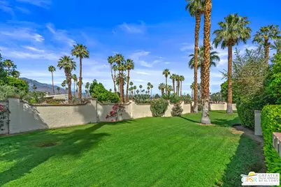 2 Calle Navarros, Rancho Mirage, CA 92270 - Photo 35