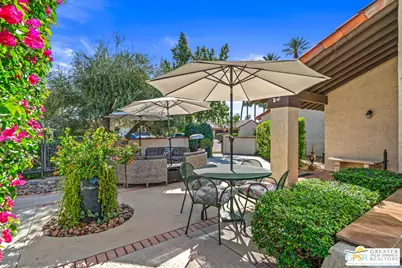 2 Calle Navarros, Rancho Mirage, CA 92270 - Photo 41