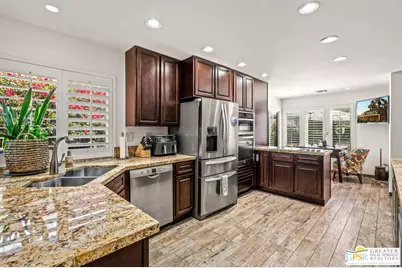 2 Calle Navarros, Rancho Mirage, CA 92270 - Photo 11