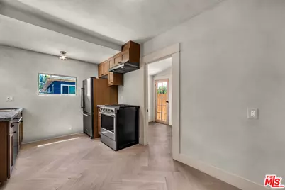 215 Newland St, Los Angeles, CA 90042 - Photo 27