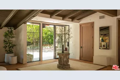 18001 Boris Dr, Encino, CA 91316 - Photo 5