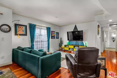 4832 Whitsett Ave #202, Valley Village, CA 91607 - Photo 11