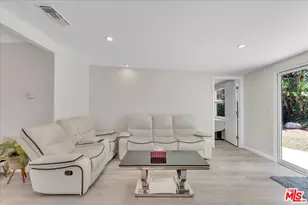18352 Bessemer St, Tarzana, CA 91335 - Photo 13