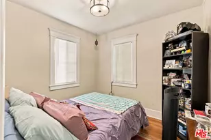 2428 N Beachwood Dr, Los Angeles, CA 90068 - Photo 21