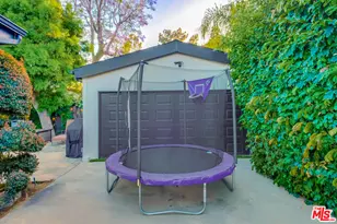 5715 Corteen Pl, Valley Village, CA 91607 - Photo 33