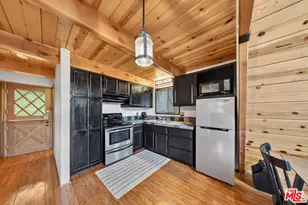 691 Santa Barbara Ave, Sugarloaf, CA 92386 - Photo 11