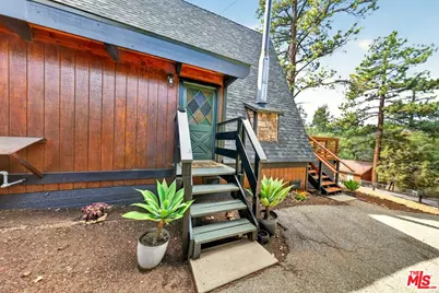 691 Santa Barbara Ave, Sugarloaf, CA 92386 - Photo 5