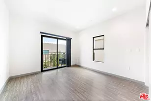 18723 Redwing St, Tarzana, CA 91356 - Photo 25