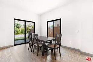 18723 Redwing St, Tarzana, CA 91356 - Photo 9