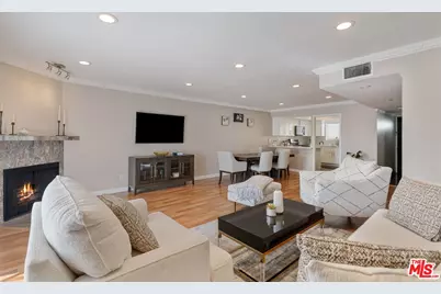 6420 Hazeltine Ave #9, Los Angeles, CA 91401 - Photo 1