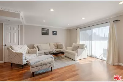 6420 Hazeltine Ave #9, Los Angeles, CA 91401 - Photo 3