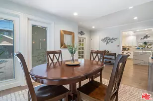 895 S Bronson Ave, Los Angeles, CA 90005 - Photo 9