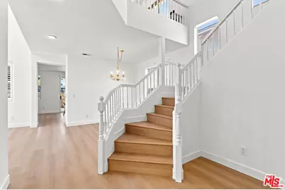 19327 Ackerman Ave, Santa Clarita, CA 91321 - Photo 11