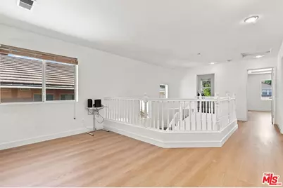 19327 Ackerman Ave, Santa Clarita, CA 91321 - Photo 37