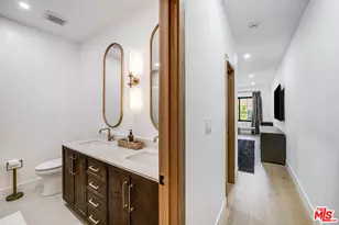 328 Westbourne Dr, West Hollywood, CA 90048 - Photo 29