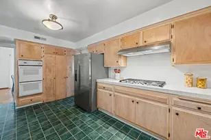 7554 Devista Dr, Los Angeles, CA 90046 - Photo 11