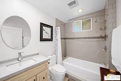 13435 Erwin St, Los Angeles, CA 91401 - Photo 25