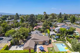 13435 Erwin St, Los Angeles, CA 91401 - Photo 33
