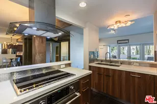 1155 N La Cienega Blvd, West Hollywood, CA 90069 - Photo 13