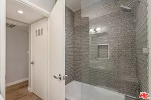 1045 N Kings Rd, West Hollywood, CA 90069 - Photo 19