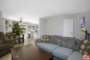 28602 Heather Ln, Castaic, CA 91384 - Photo 11