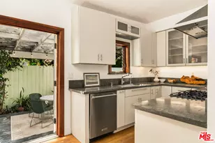 2429 Cloy Ave, Venice, CA 90291 - Photo 9