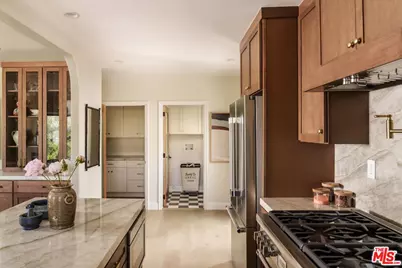 1545 N Benton Way, Los Angeles, CA 90026 - Photo 25