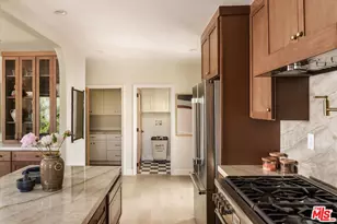 1545 N Benton Way, Los Angeles, CA 90026 - Photo 25